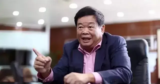 曹德旺四柱八字(曹德旺个人资料)