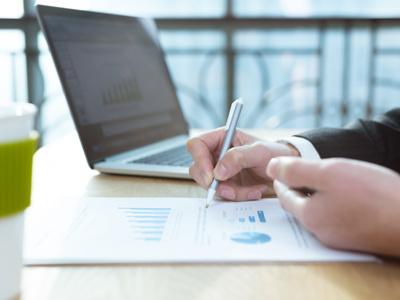 人工智能再胜围棋高手基金版AlphaGo却被传统选股打败了？-传统的基金