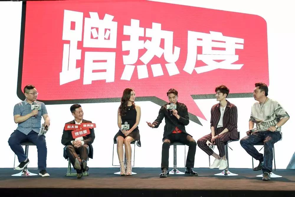 《战狼2》大火，赚钱的除了吴京还有他们，资本市场上哪些股票和基金受益？-除了基金