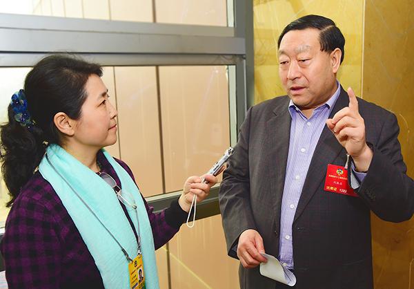 【推荐】刘振亚：推动全球能源互联网实施-2016国家电网公司两会刘振亚讲话