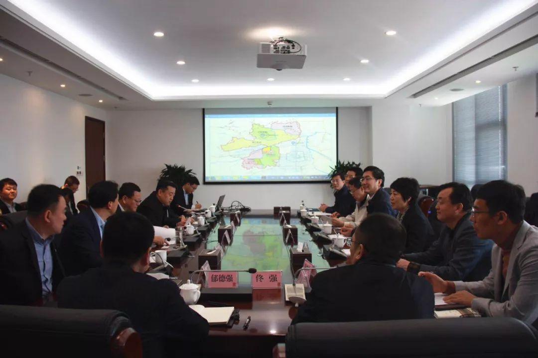 【推荐】中国铁建就西北总部选址考察西咸新区-西咸投资股份有限公司股东构成