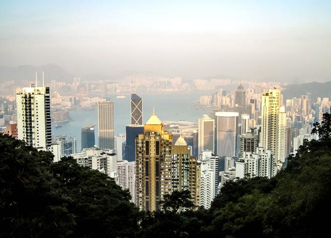 【推荐】业绩快报｜中报速读：五矿地产收入增长36%中原佣金收入109亿港元-上海中原地产佣金多少