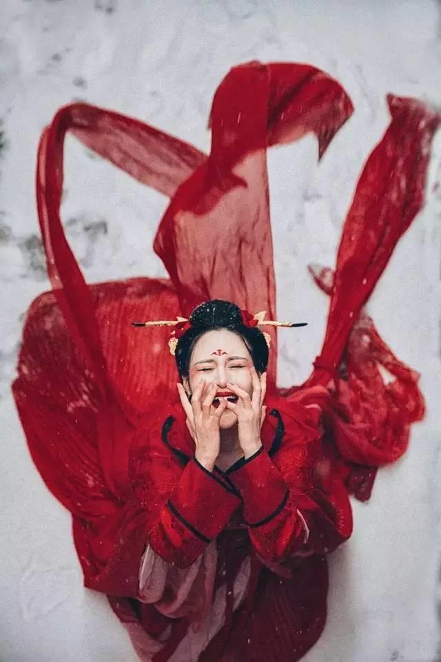 有没有适合做男生手机壁纸的图片？
