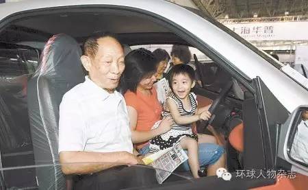 50年前，他引领中国杂交水稻；如今身家千亿，却只愿做个种田人-袁隆平有多少股份