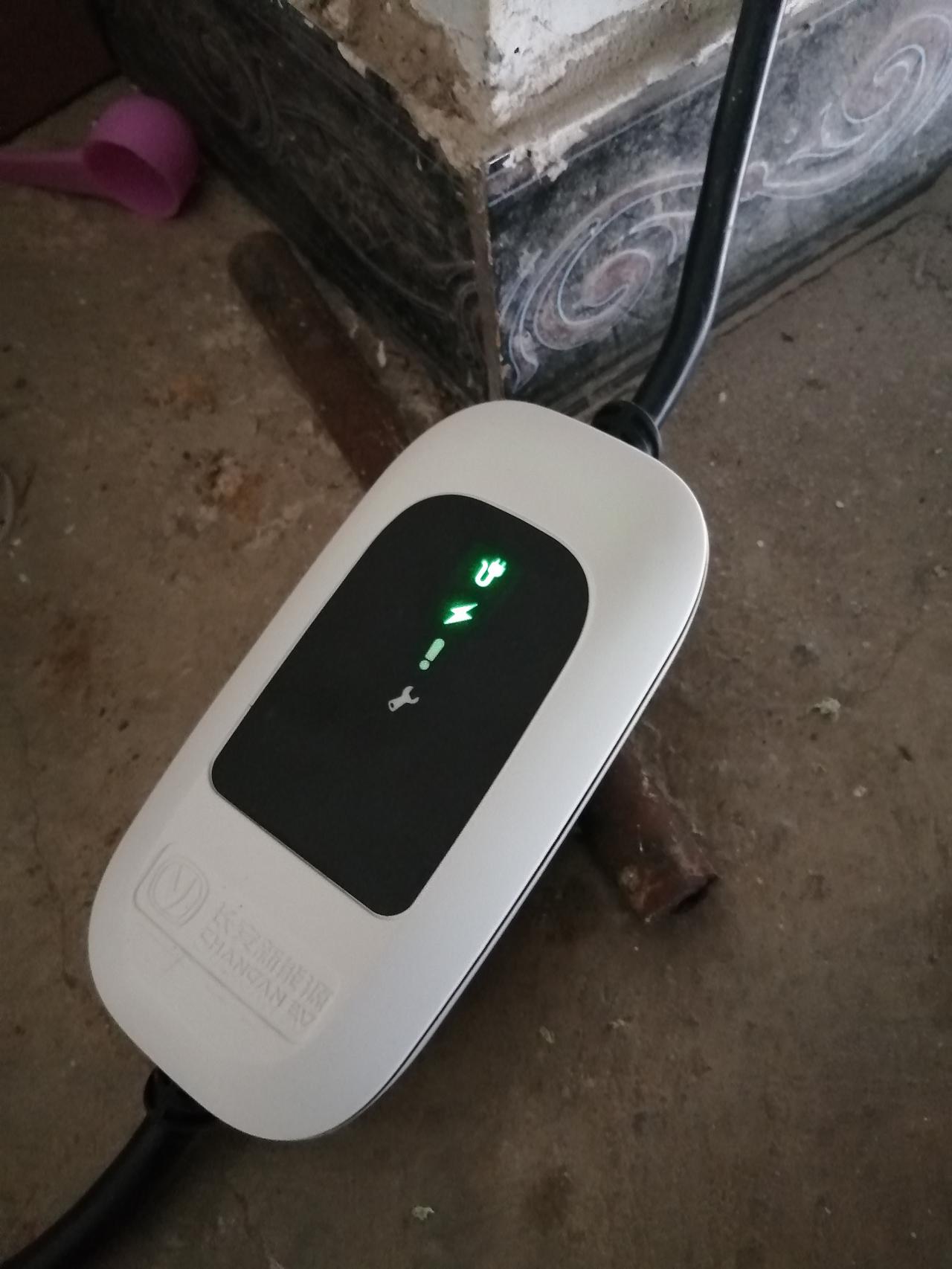 长安奔奔estar在家用220伏充电问题