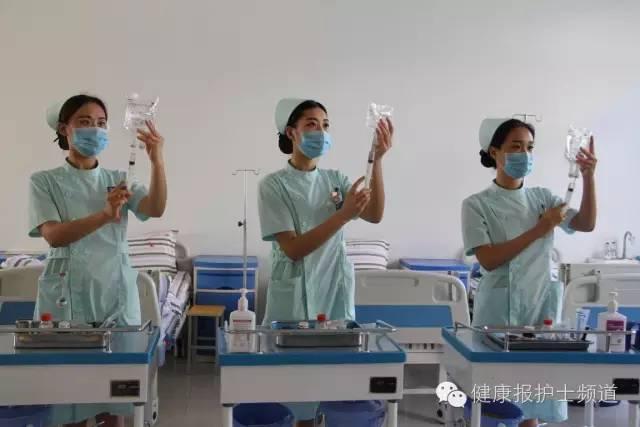 护士规培是怎么开始的，看看都给我们释放出了哪些信号