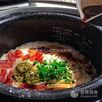 终于找到正宗的腊味煲仔饭，广式腊味煲仔饭