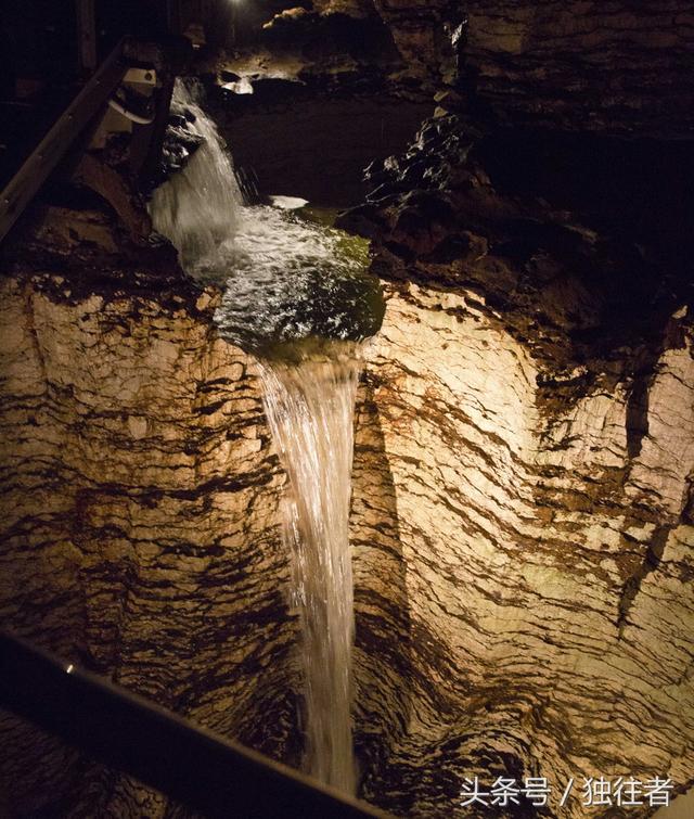 萤火虫水洞地下大峡谷导游讲解，——一位游客的游览纪实