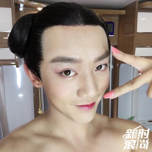 令人惊艳的男人穿女装，看到图4：全网女生羡慕了