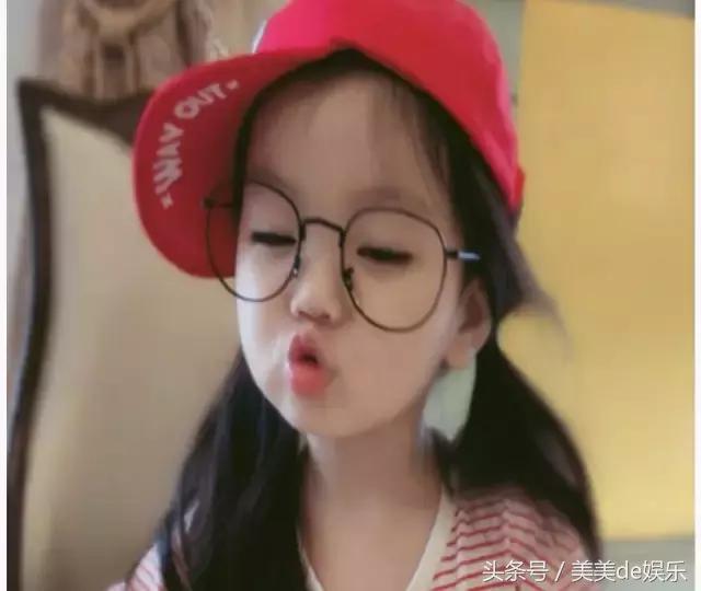 阿拉蕾的凄惨身世，董力和阿拉蕾私下聚会（被爸爸败光所有财产）