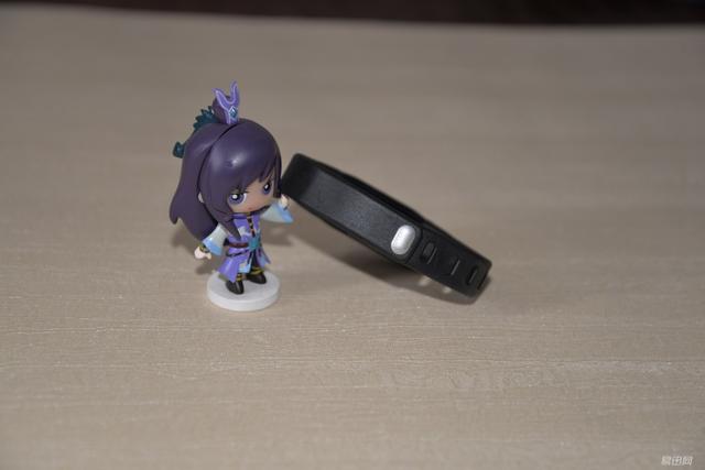 乐心手环怎么充电，乐心智能手环怎么用（乐心手环使用一周评测）