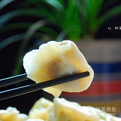 羊肉放什么菜包饺子好吃，羊肉饺子馅配什么蔬菜（教你3种不同搭配）
