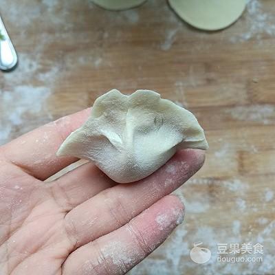 羊肉放什么菜包饺子好吃，羊肉饺子馅配什么蔬菜（教你3种不同搭配）