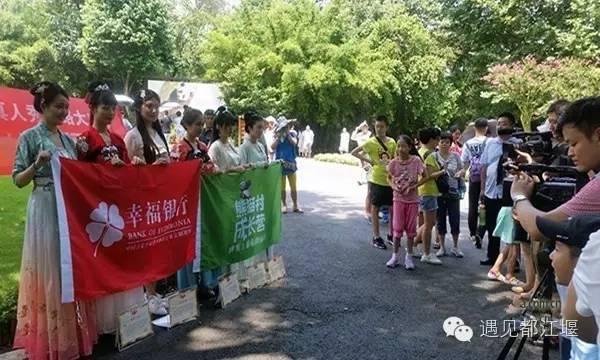 小城大爱主题曲，omg创纪录片（说是美女如云也毫不为过）