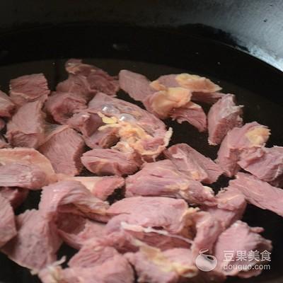 牛肉烧萝卜怎么烧好吃，牛肉烧萝卜的正确做法