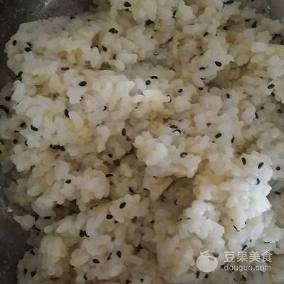 紫菜包饭的最好吃做法，紫菜包饭简单版的做法