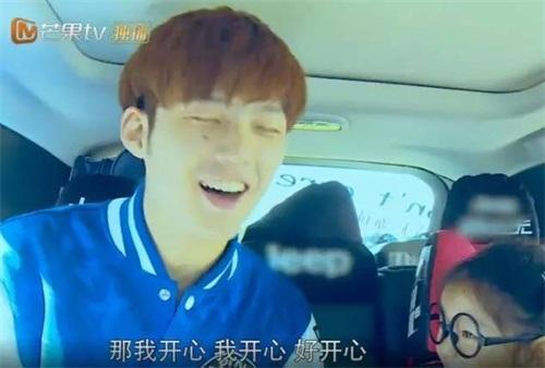 爸爸去哪儿阿拉蕾，爸爸去哪儿第五季董力阿拉蕾回归（还记得《爸爸去哪儿4》里的阿拉蕾吗）