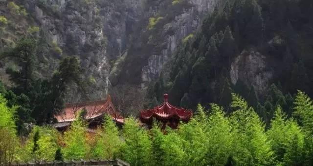 金榜题名对联七言，金榜题名对联精选100副（七言：致高考烟花）