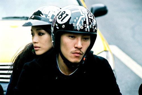 王菲和莫文蔚哪个好，揭女星为爱做傻事