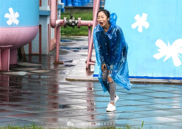 抚顺热高室内水上乐园，雨中畅游抚顺热高乐园