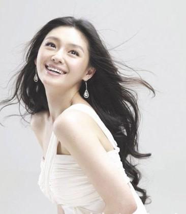 王菲和莫文蔚哪个好，揭女星为爱做傻事