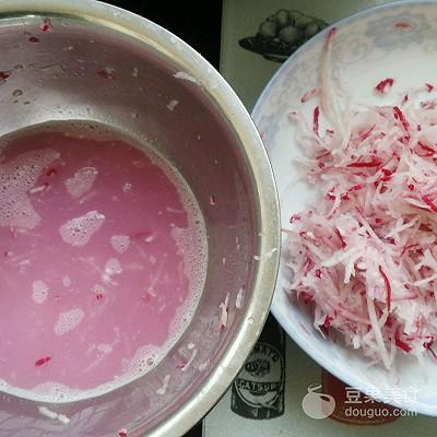 凉拌萝卜丝的做法，凉拌萝卜片爽脆好吃