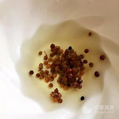 羊肉水饺配什么菜好吃，羊肉配什么菜最佳（羊肉饺子馅怎么调）