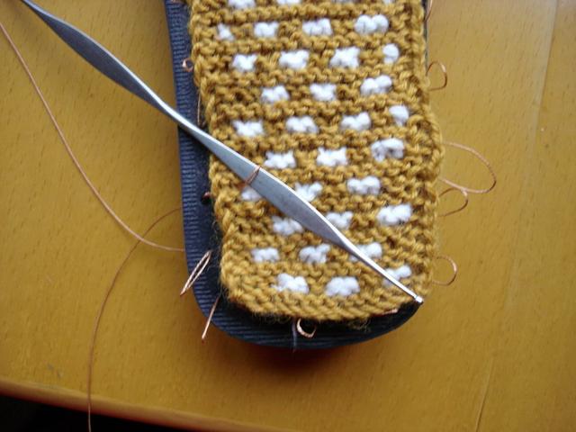 毛线拖鞋的钩法教程，毛线拖鞋的编织方法