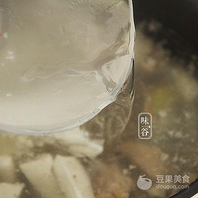 老椰子炖鸡汤正宗做法，椰子炖鸡汤的做法