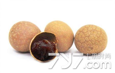 桂圆与龙眼的区别，桂圆与龙眼区别（荔枝才过，龙眼又熟）