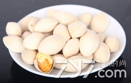 白果祛痘有用吗，白果治痤疮的用法