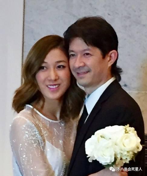 钟嘉欣身世曝光，钟嘉欣罕见晒父女合照