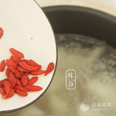 老椰子炖鸡汤正宗做法，椰子炖鸡汤的做法