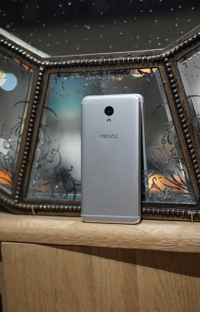 魅族魅蓝note，魅族魅蓝note功能介绍（魅蓝Note6售价1099元起）