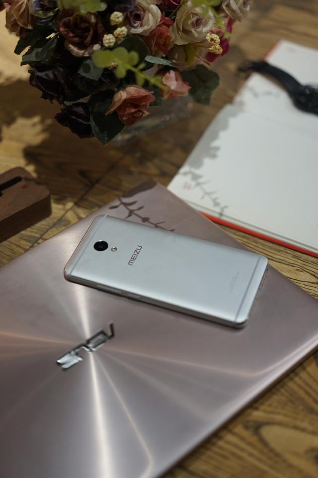 魅族魅蓝note，魅族魅蓝note功能介绍（魅蓝Note6售价1099元起）