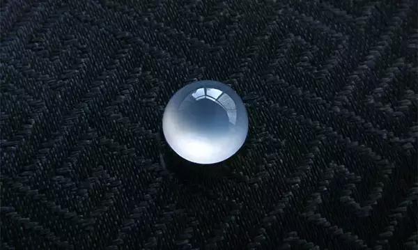 怎样鉴定翡翠的真假最简单的方法，自己就可以鉴定翡翠真假
