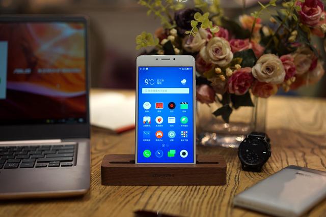 魅族魅蓝note，魅族魅蓝note功能介绍（魅蓝Note6售价1099元起）