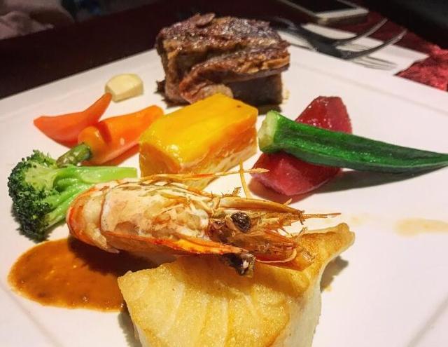 牛排餐厅常用菜谱目录，新年的第一餐要不要来一份牛排