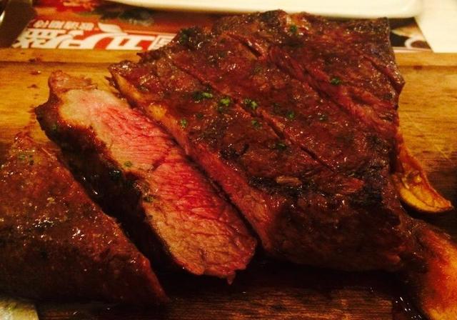 牛排餐厅常用菜谱目录，新年的第一餐要不要来一份牛排