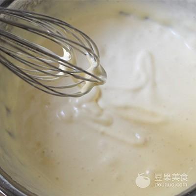 蜂蜜脆皮小蛋糕的做法，无油蜂蜜小蛋糕的做法