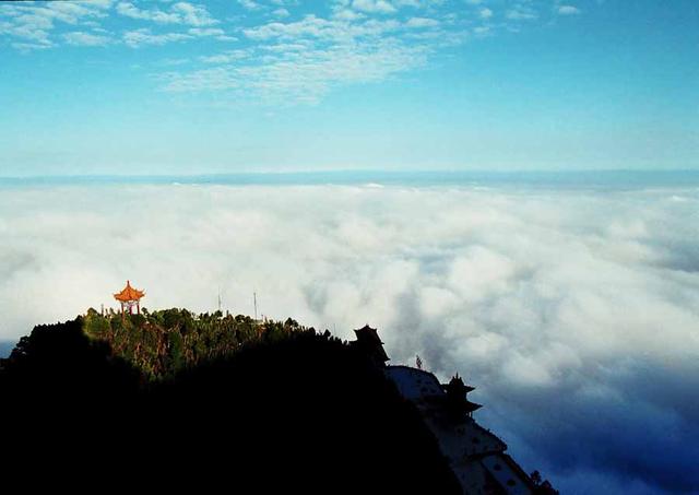 山西介休古城绵山，山西绵山风景名胜区简介