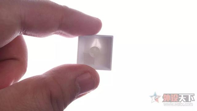 狼途和狼蛛机械键盘哪个好，官方评测狼蛛颜值