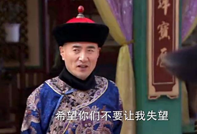 苏培盛发现小太监真实身份，安陵容拿阉人身份笑话苏培盛