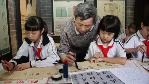 练书法的好处有哪些，学习书法的好处至少三点