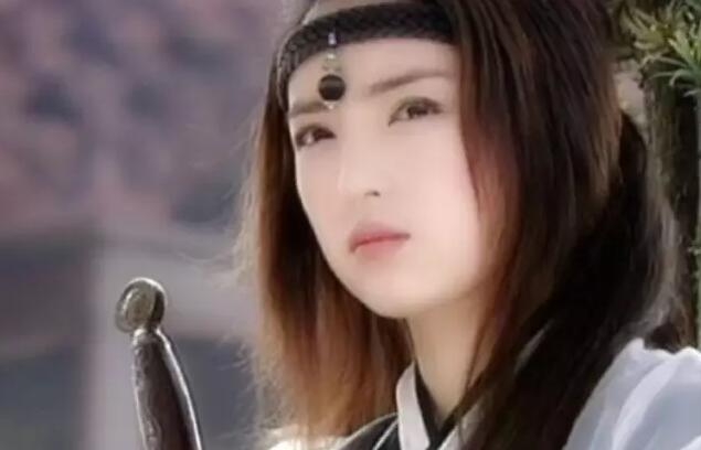 黎姿年轻时最美照，21岁时的她惊艳众人