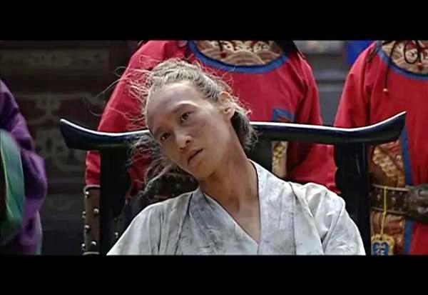 苏培盛发现小太监真实身份，安陵容拿阉人身份笑话苏培盛