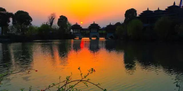 上海旅游必去景点推荐图文，上海本地100个游玩景点列表