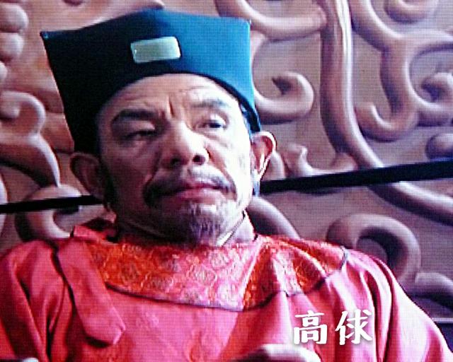 苏培盛发现小太监真实身份，安陵容拿阉人身份笑话苏培盛