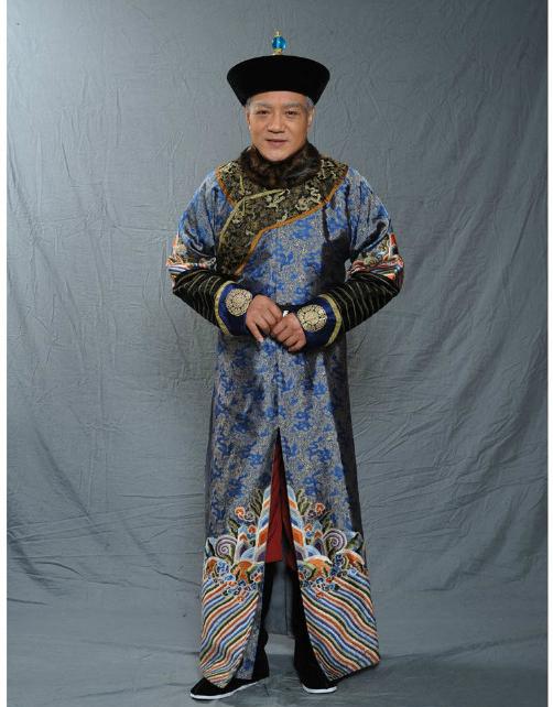 苏培盛发现小太监真实身份，安陵容拿阉人身份笑话苏培盛