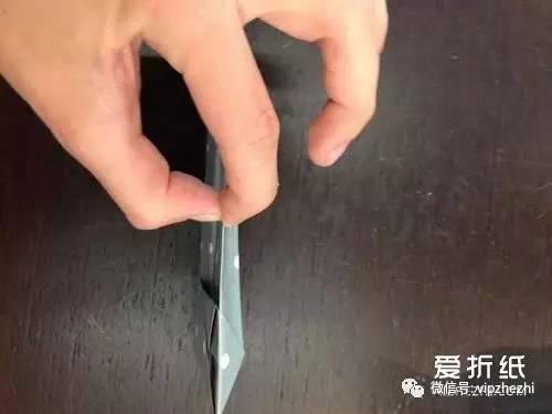 彩纸包装礼物方法图解 如何用纸包装礼物盒